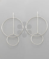 GOLDEN STELLA CHAINED AND RING BAR EARRINGS